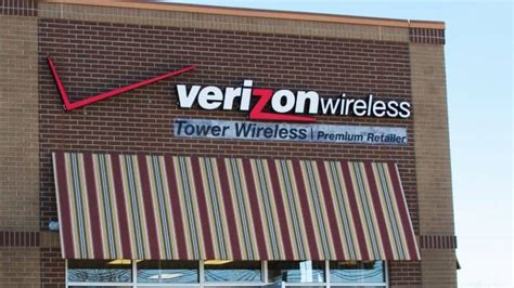 Verizon Authorized Retailer. 10030 Hull Street Rd, North Chesterfield, VA, 23236. (804) 918-3496. 10 AM - 8 PM. Shop this store. Express Pickup Curbside & In-store. 5G, LTE & Fios Home Internet sales No equipment return. Shop this store.